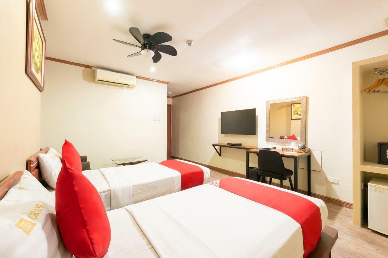 Dg Grami Hotel Paranaque City Exterior foto